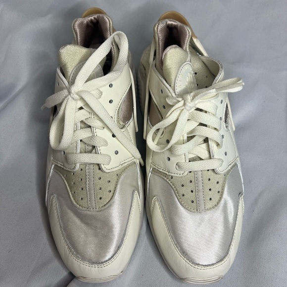 Nike Air Huarache 'Sail Fossil Stone’ Women’s Size 9 - Picture 2 of 9